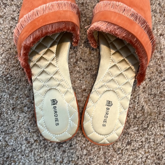 Birdies Ani Slide Coral Fringed Mule Flat - Picture 7 of 11